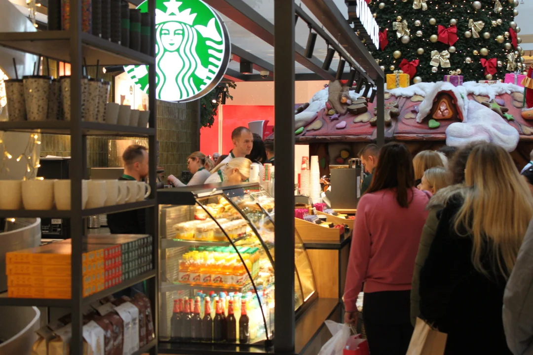 Starbucks w Rzeszowie otwarty. Pierwsi klienci spróbowali już kawy