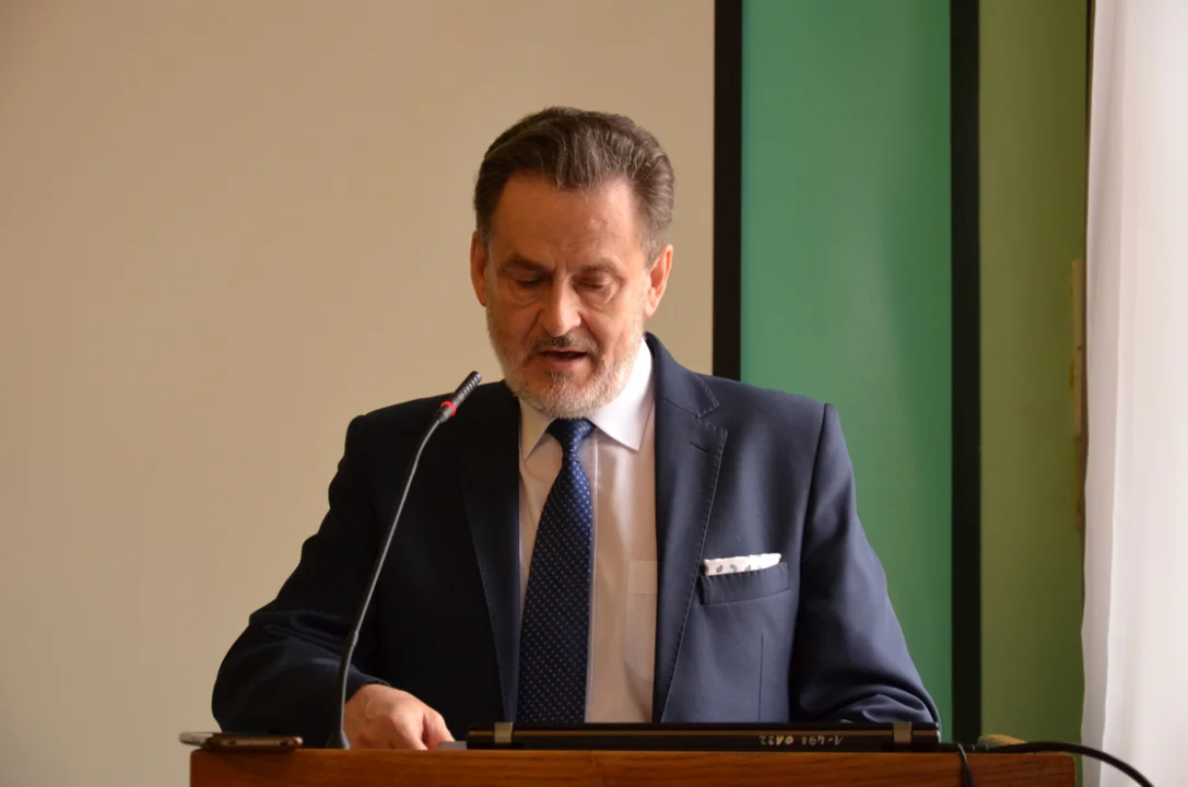 Bogdan Florek zakończył swoją pracę jako skarbnik miasta Sanoka. " Coś się w życiu kończy i coś zaczyna. To zdrowie zmusiło mnie do podjęcia tej decyzji" [ZDJĘCIA,WIDEO] - Zdjęcie główne