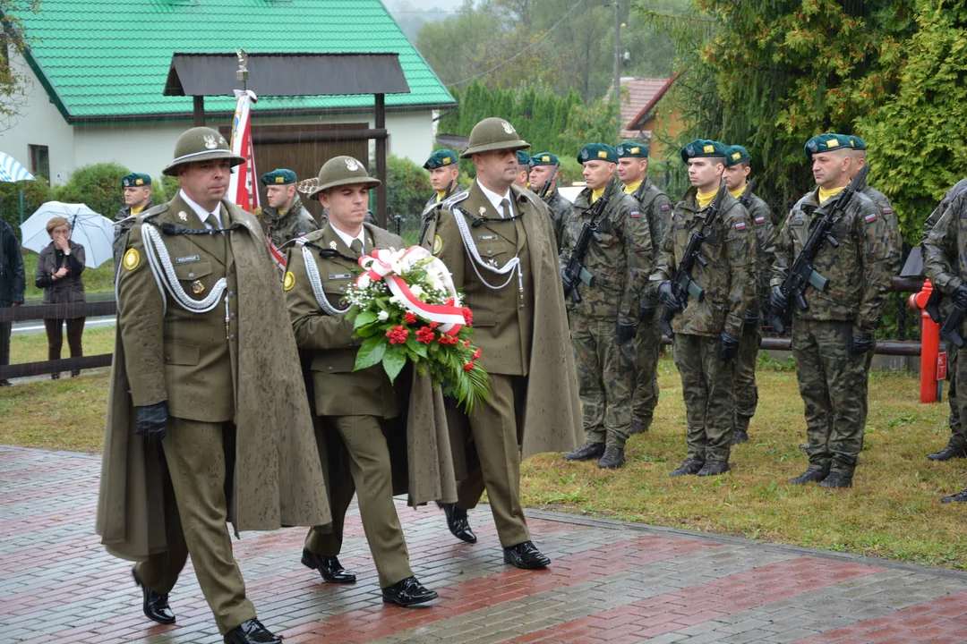 83. rocznica uroczystości pod pomnikiem Mariana Zaremby w Bykowcach