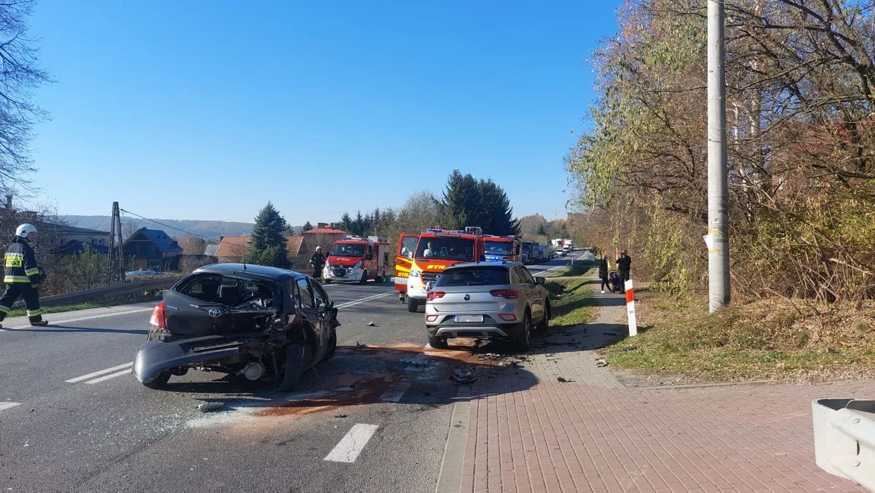 Wypadek na drodze krajowej obok Rzeszowa. Droga kompletnie zablokowana