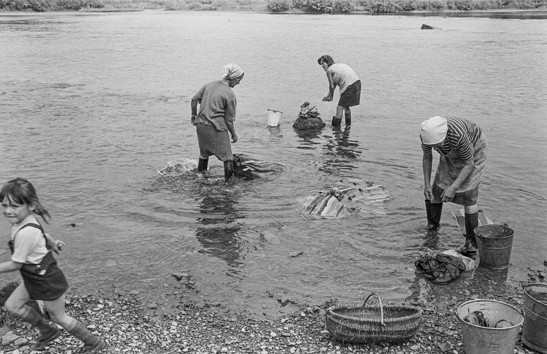 Życie na wsi w epoce PRL-u. Zobaczcie unikatowe fotografie [ARCHIWALNE ZDJĘCIA] - Zdjęcie główne