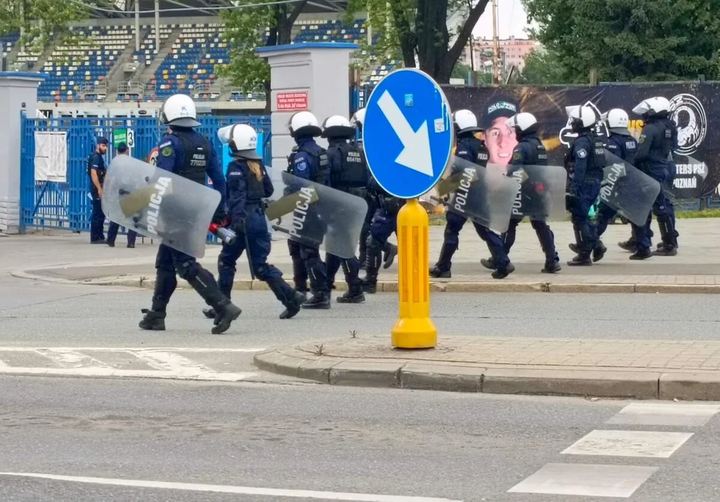 Policjanci zabezpieczali mecz pomiędzy Resovią Rzeszów i KSZO 1929 Ostrowiec Świętokrzyski