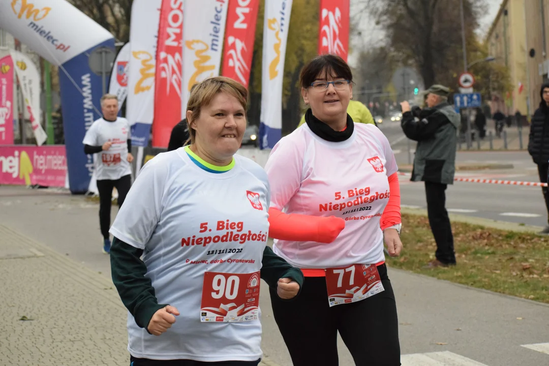 Start 5. Biegu Niepodległości w Mielcu