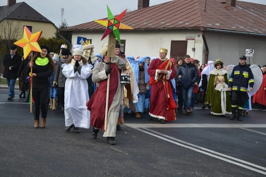 W tym roku w Majdanie Królewskim nie będzie Orszaku Trzech Króli. Zobacz zdjęcia z 2016 roku - Zdjęcie główne