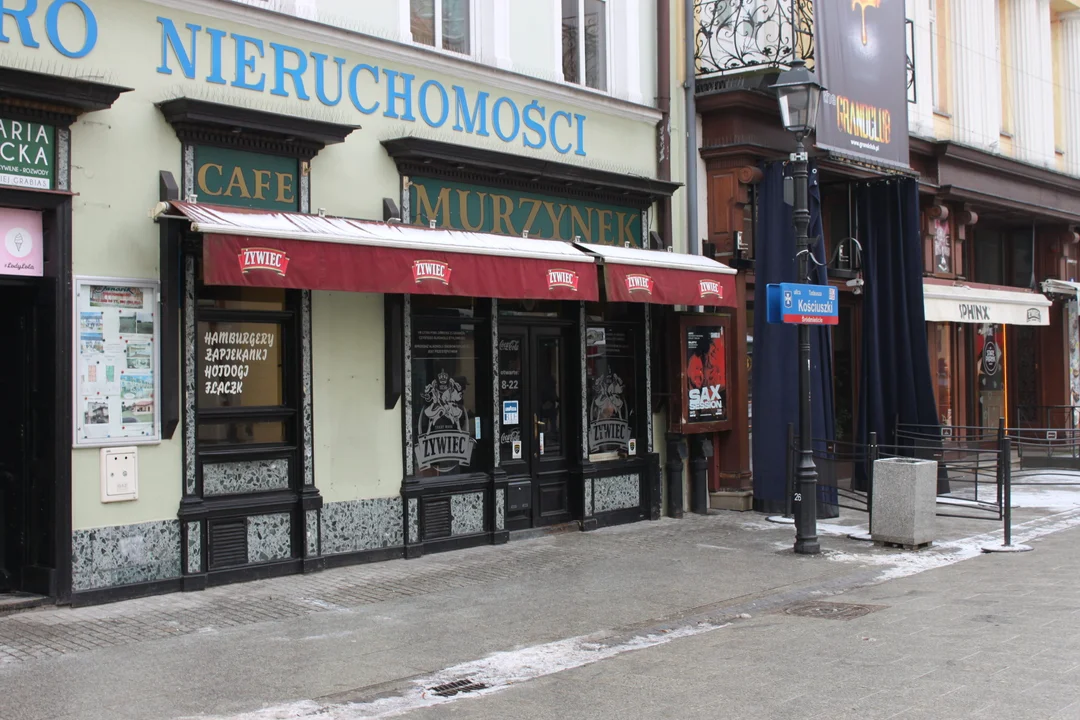 Najstarszy lokal zniknie z rzeszowskiego Rynku. Kultowy Cafe Murzynek działał 45 lat