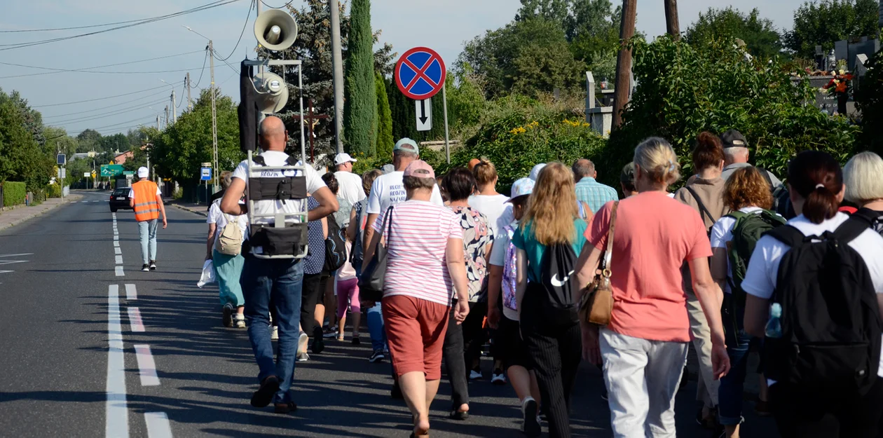 Piesza pielgrzymka z Kolbuszowej do Cmolasu