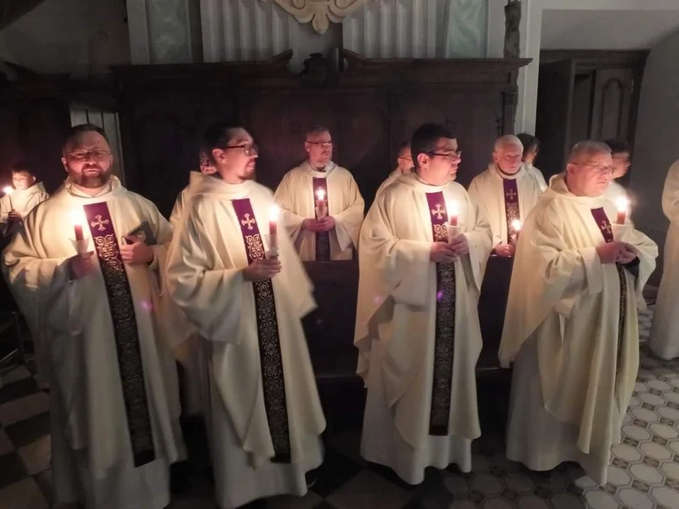 Liturgia Wigilii Paschalnej w Tarnobrzegu
