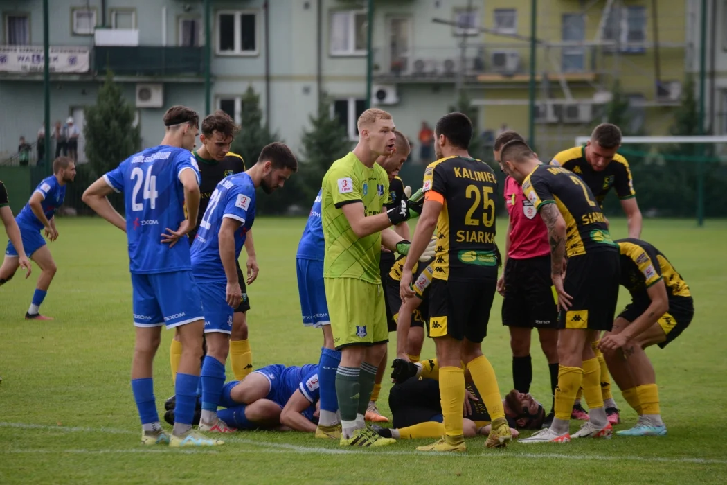 Trzecia liga, grupa 4: Siarka Tarnobrzeg - Sokół Sieniawa 2:0