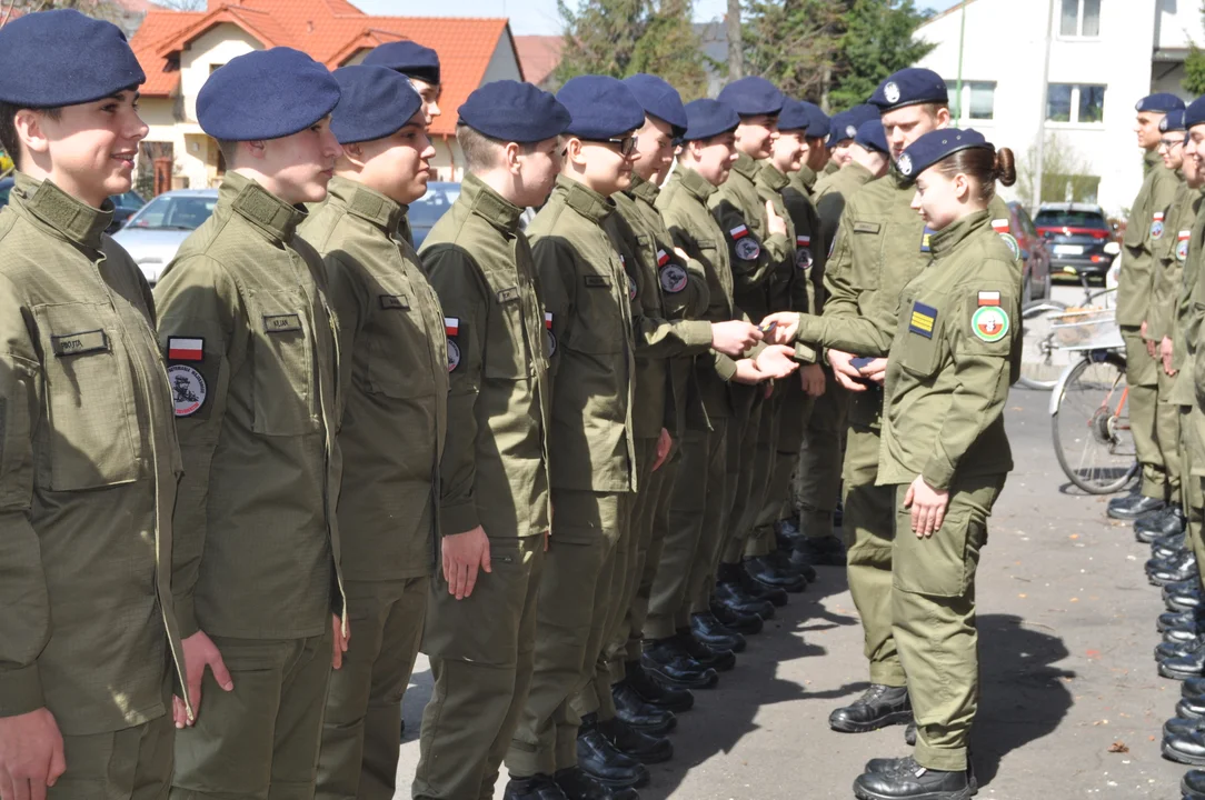 "Ślubuję wypełniania obowiązków kadeta"- ślubowanie klas wojskowych