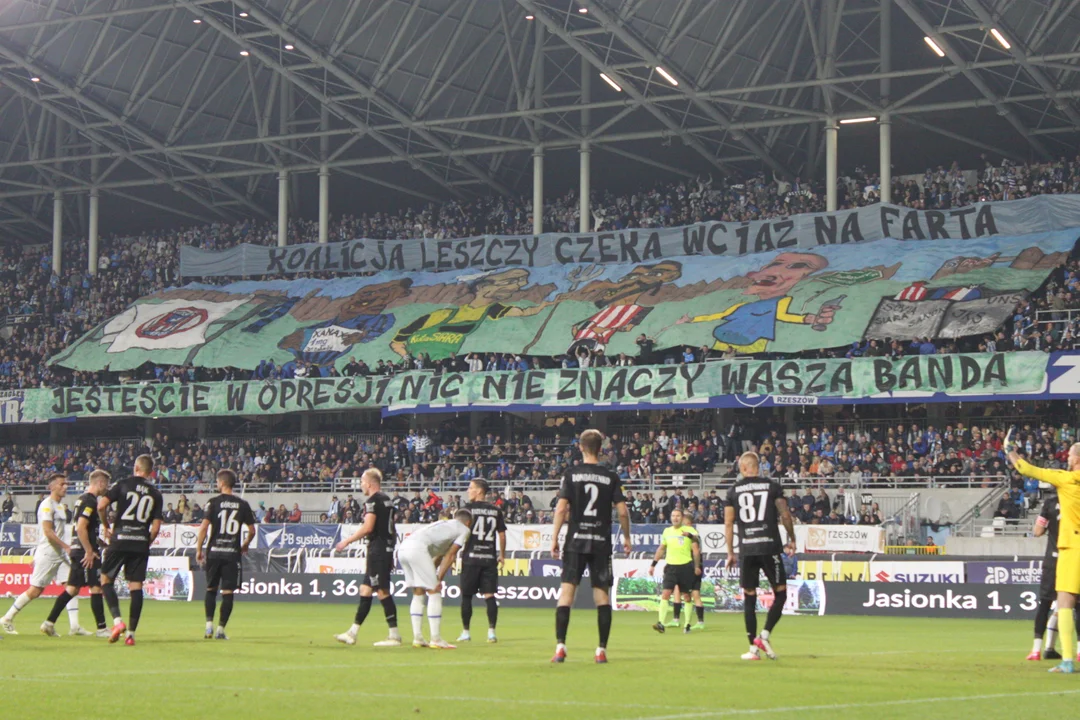 Fortuna 1. Liga: Derby Rzeszowa: Stal Rzeszów - Resovia Rzeszów 3:4