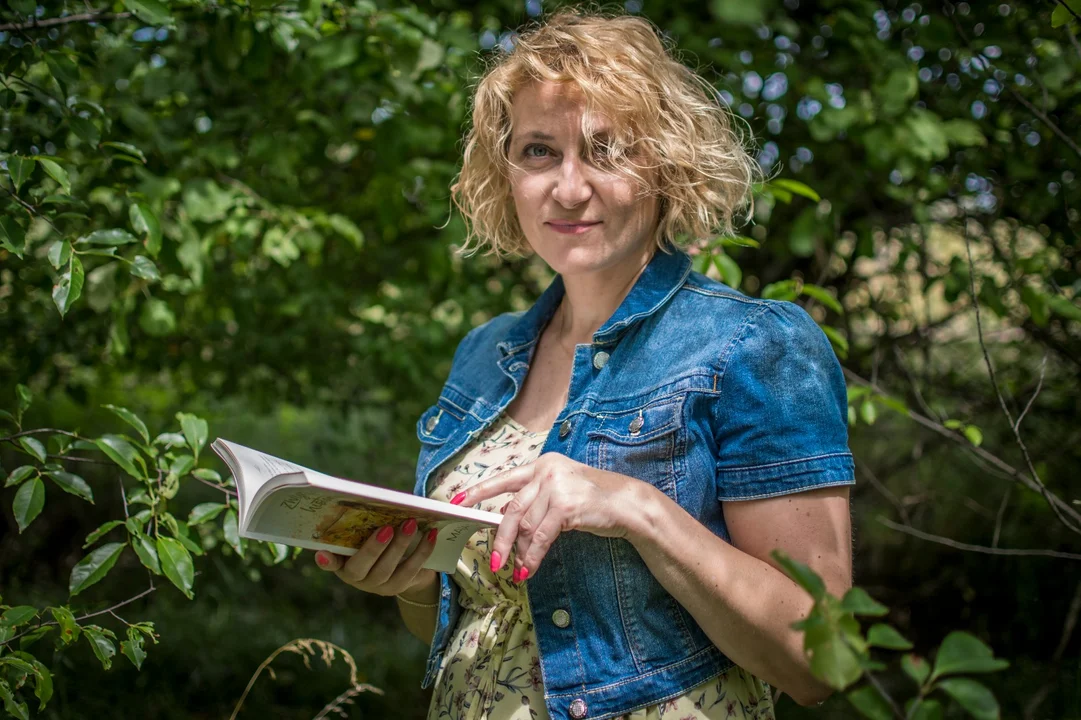 "Świętuję, bo dziś jest premiera mojej drugiej książki. Gdyby rok temu ktoś powiedział mi, że tak się stanie, nie uwierzyłabym." Wywiad z mielecką pisarką Mają Drozd