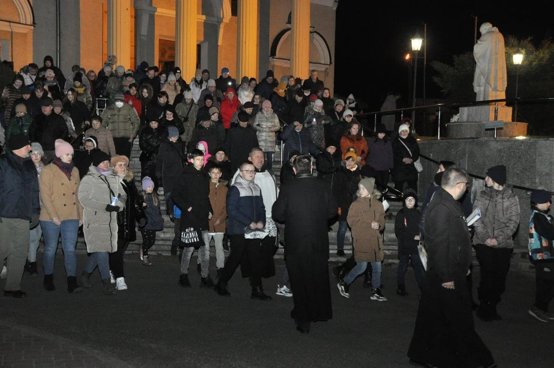 Droga Krzyżowa ulicami Kolbuszowej - 17.03.2023