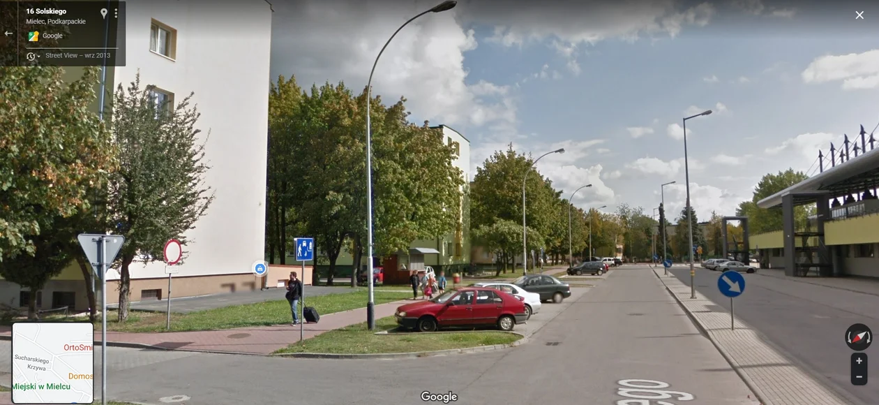 Google Street View - kto został przyłapany przez auto z aparatem