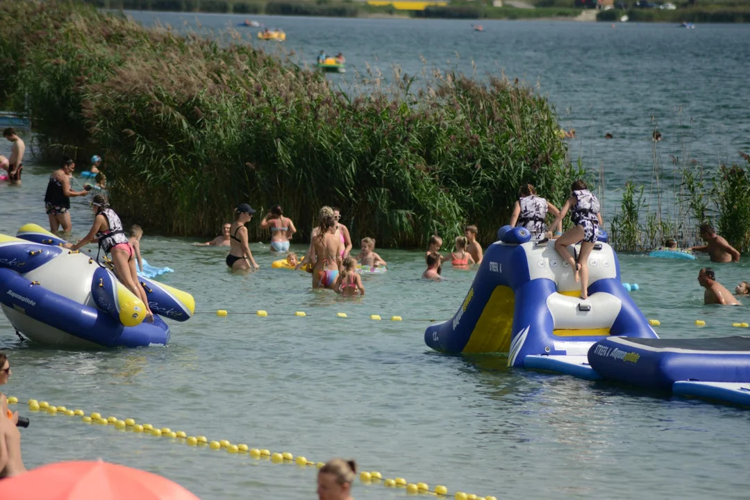 Tłumy nad Jeziorem Tarnobrzeskim - zobacz zdjęcia z sobotniego plażowania