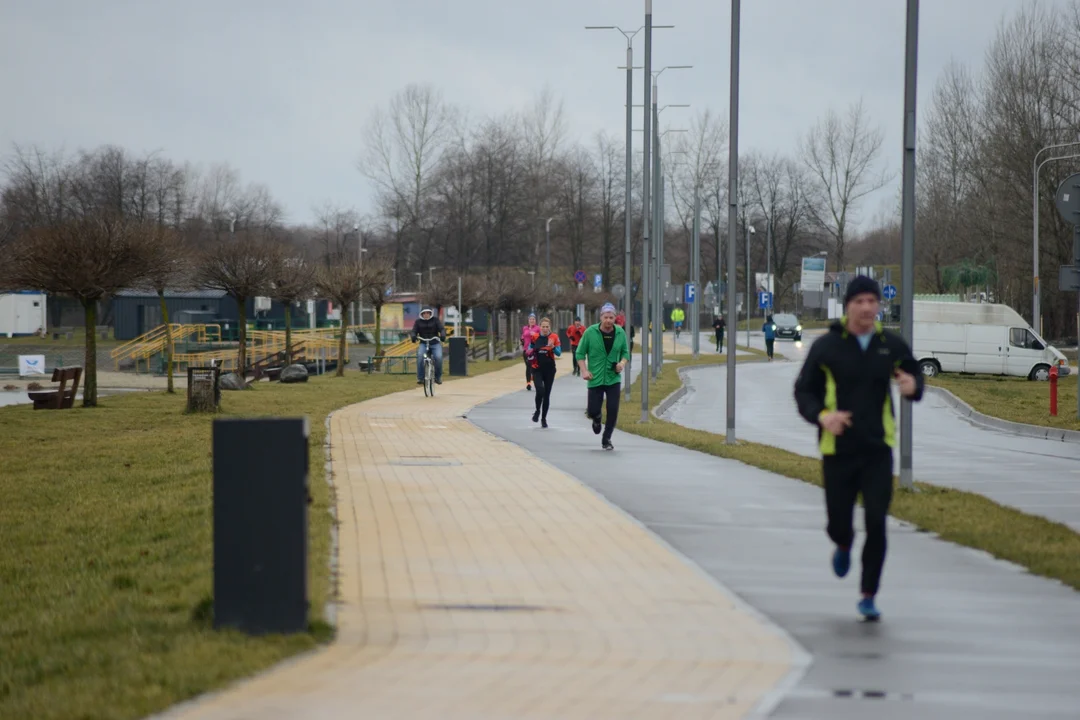 XI Bieg Zimowy wokół Jeziora Tarnobrzeskiego oraz Yeti Run Zimowy Bieg w Szortach