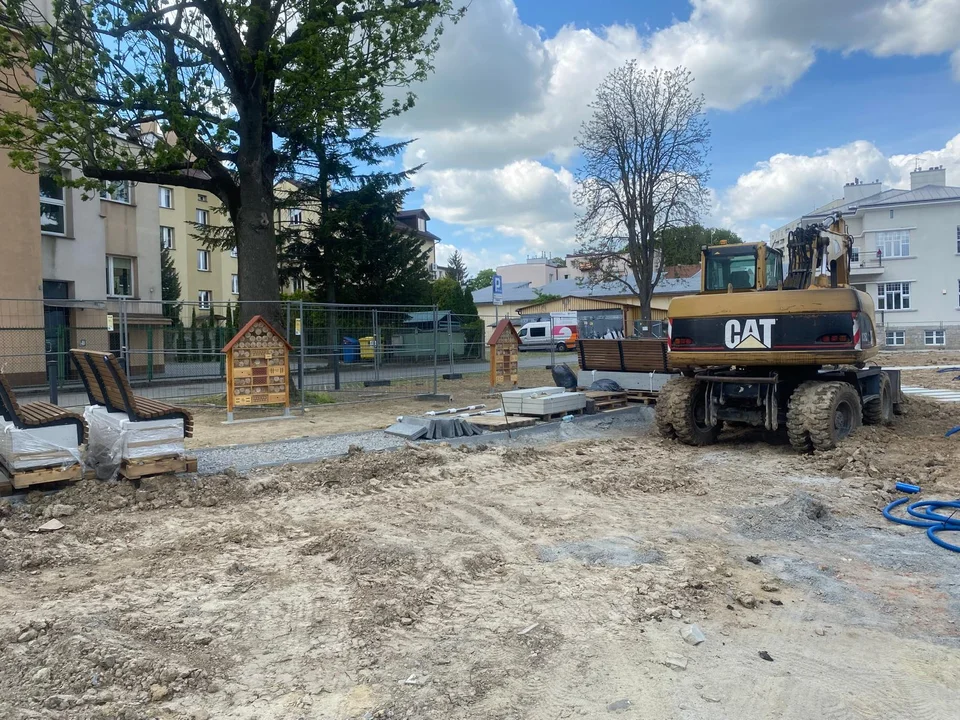 Budowa parku kieszonkowego w centrum miasta