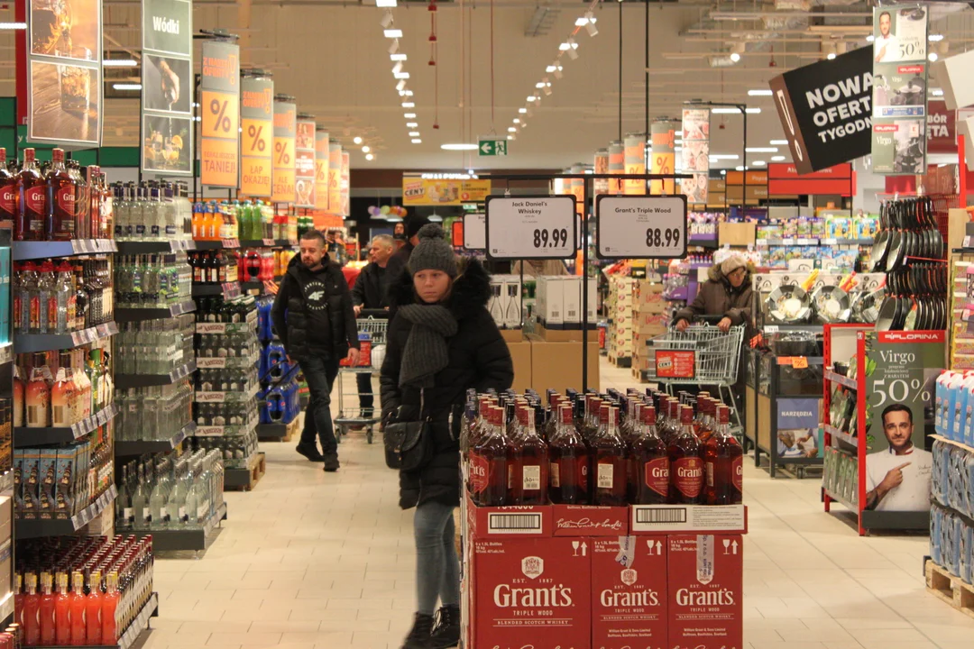 Otwarcie drugiego marketu Kaufland w Rzeszowie. Tłumów nie było