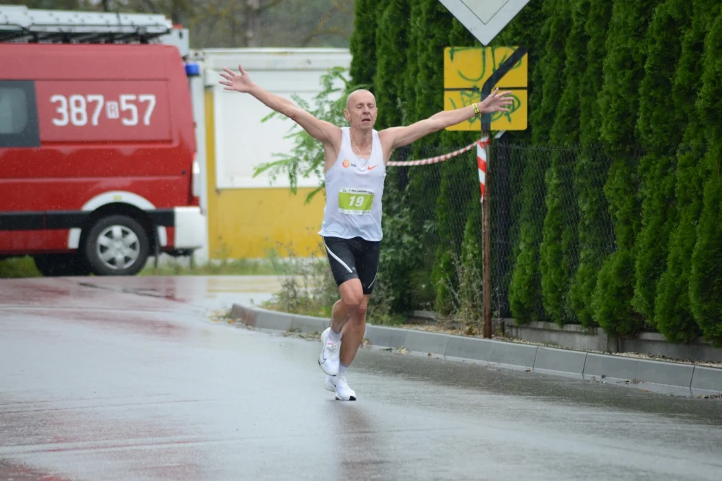 5. Bieg Szklarski Chmielów - Sandomierz - zdjęcia z biegu na dystansie 25 kilometrów