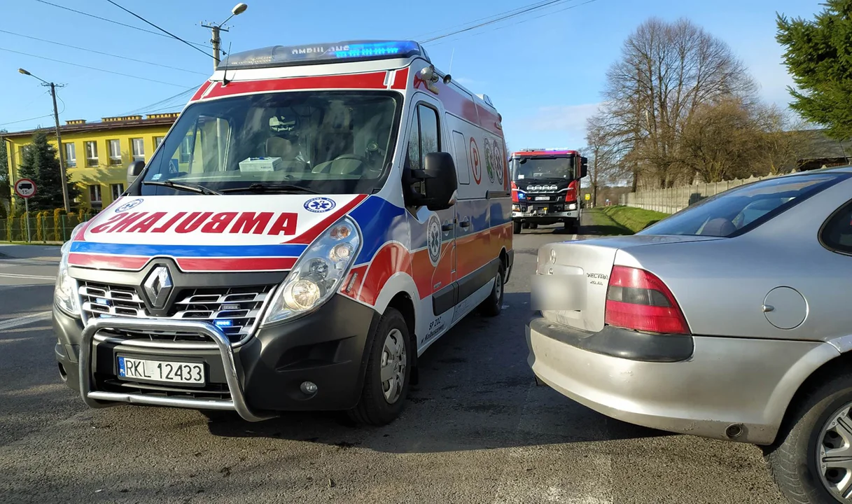 Wypadek na drodze wojewódzkiej w Bukowcu