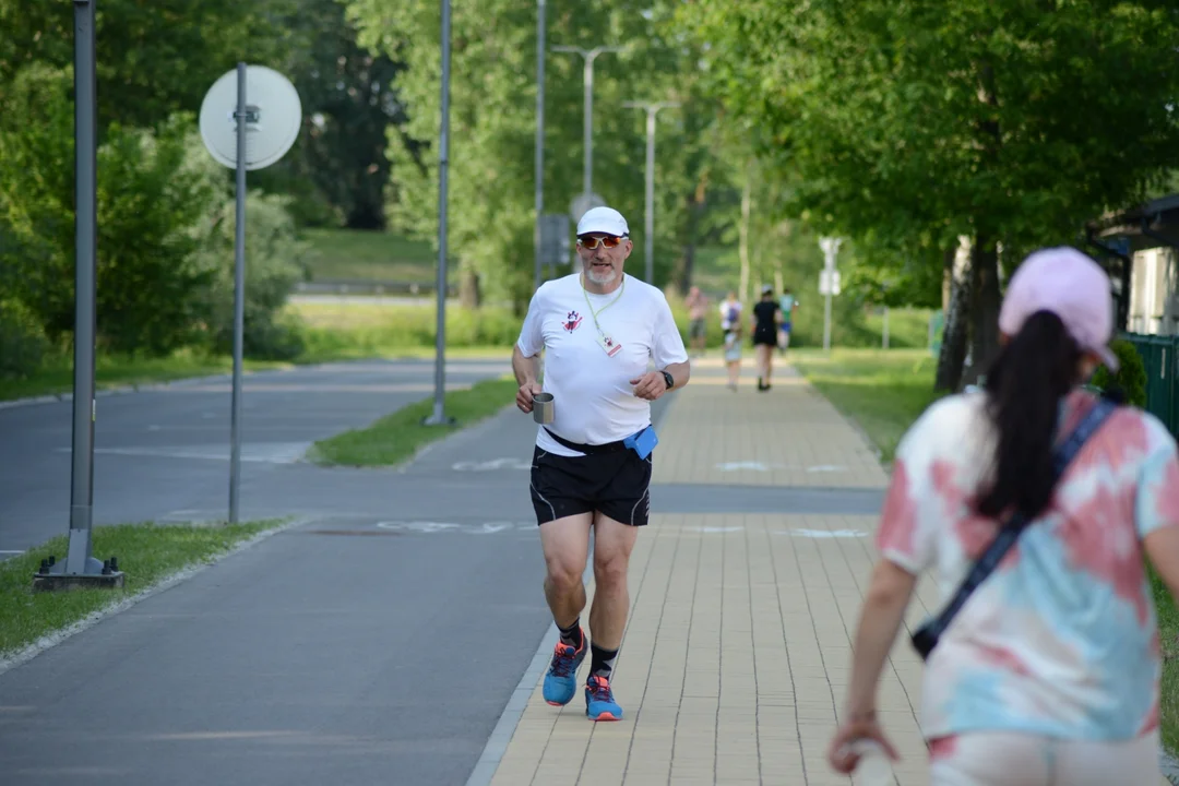 "Biegamy i Pomagamy" w Tarnobrzegu. Pomoc dla Marysi