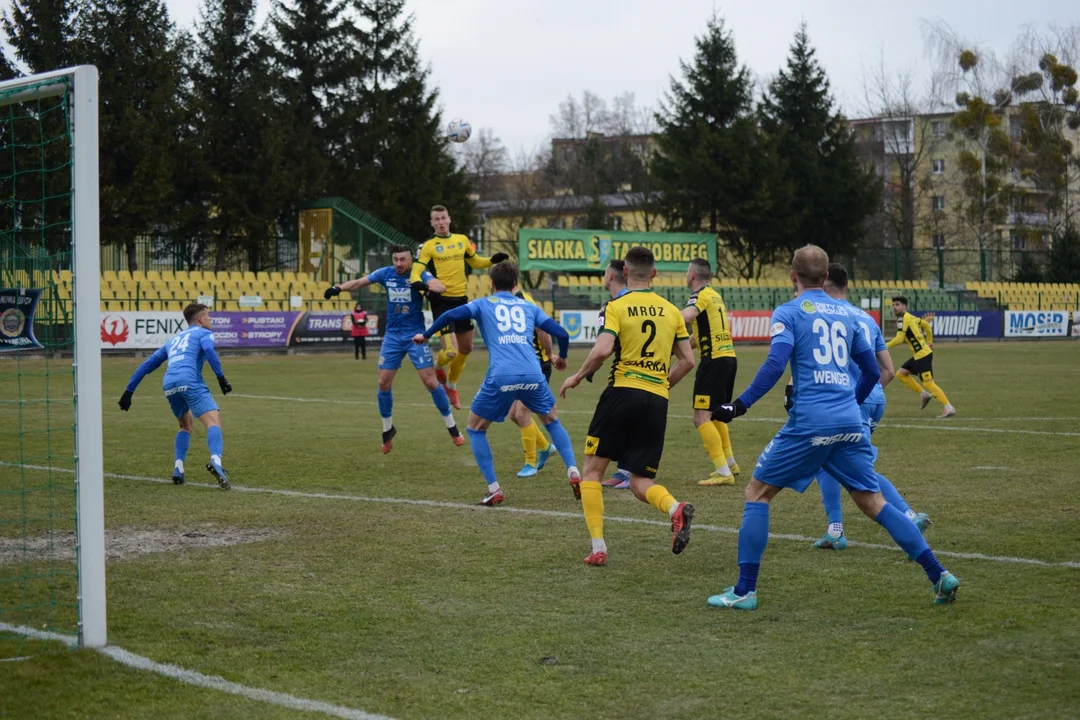 eWinner 2. Liga: Siarka Tarnobrzeg - Hutnik Kraków 1:1 - zdjęcia z meczu