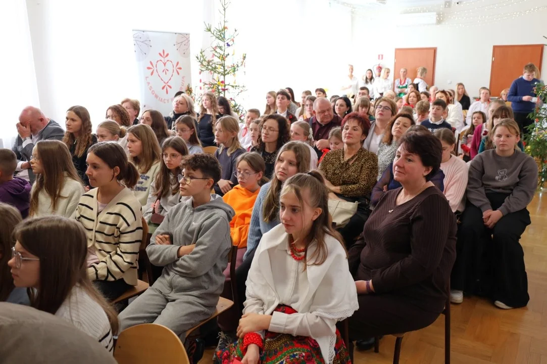 Lasowiacka Wigilia 2025 w Ostrowach Tuszowskich