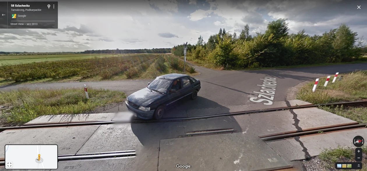 Google Street View - kto został przyłapany przez auto z aparatem