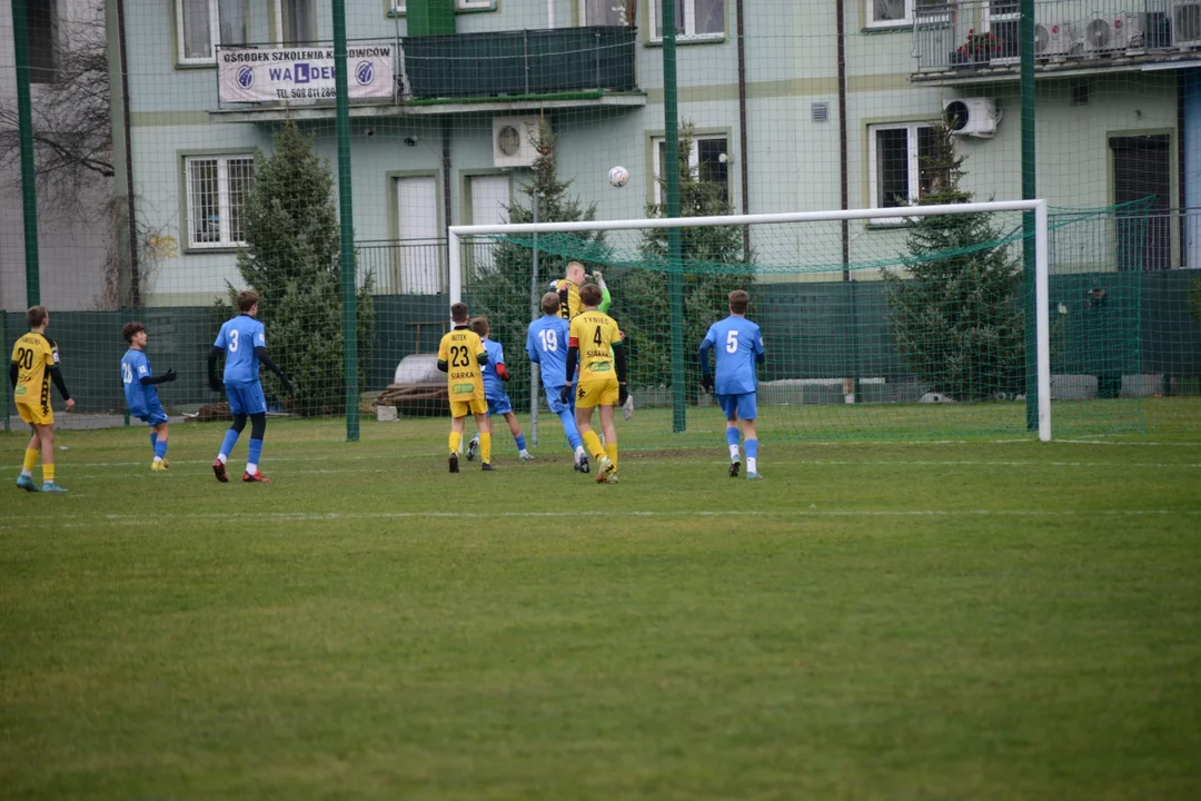 Centralna Liga Juniorów U-15: Siarka Tarnobrzeg - Hutnik Kraków 2:4