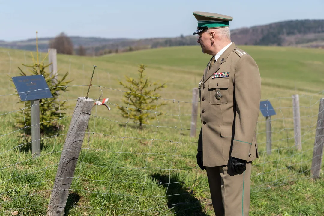 Delegacja Bieszczadzkiego Oddziału Straży Granicznej oddała w Kalwarii hołd