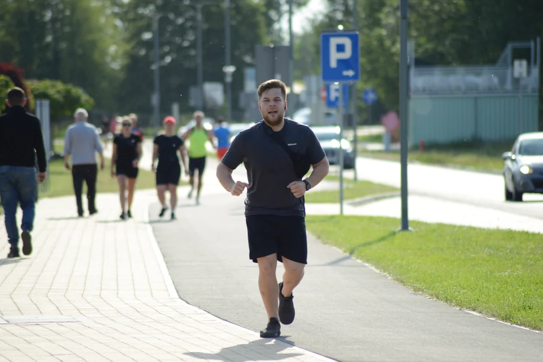 "Biegamy i Pomagamy" nad Jeziorem Tarnobrzeskim - dzień drugi