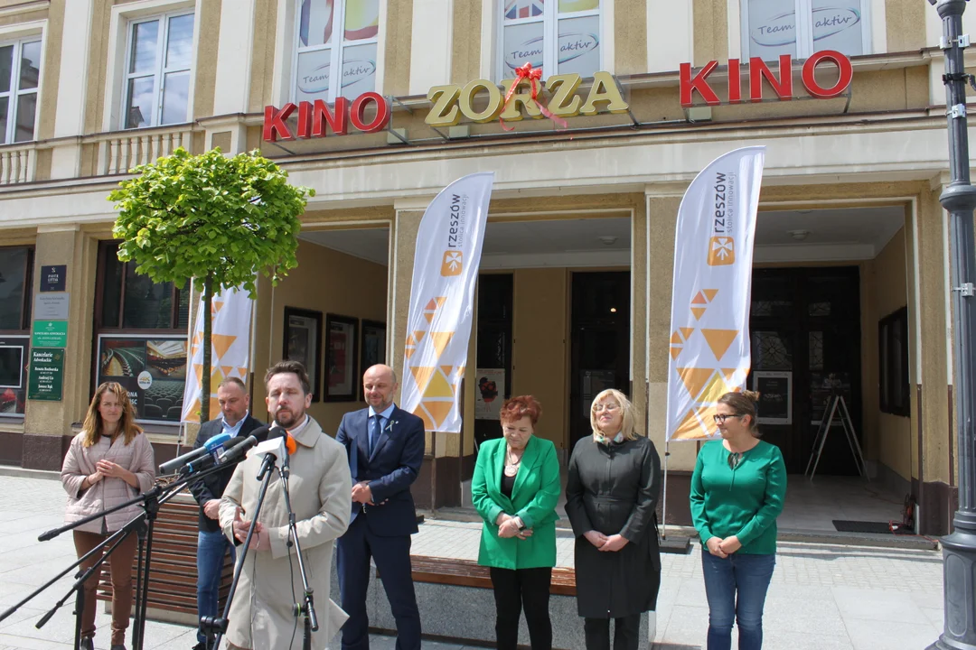 Kino Zorza oficjalnie należy do miasta. Konrad Fijołek: Mamy dla was prawdziwy prezent