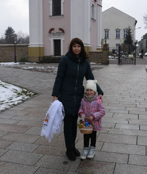 Mieszkańcy Leska poświęcili wielkanocne koszyki