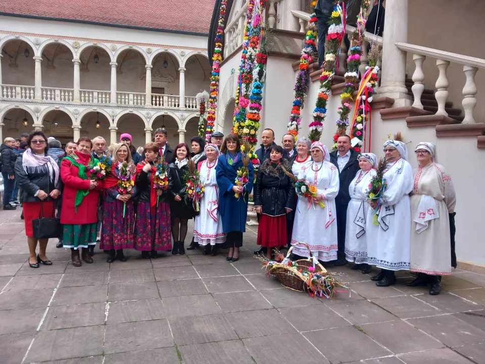 Weekend na Podkarpaciu. Od "Jeziora Aniołów" przez PKO Półmaraton Rzeszowski, aż po uroczystości religijne