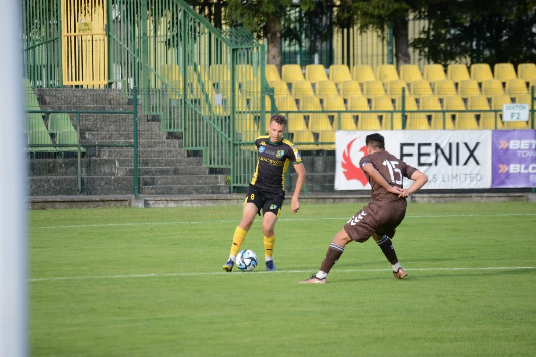 Trzecia liga, grupa 4: Siarka Tarnobrzeg - Garbarnia Kraków 0:0