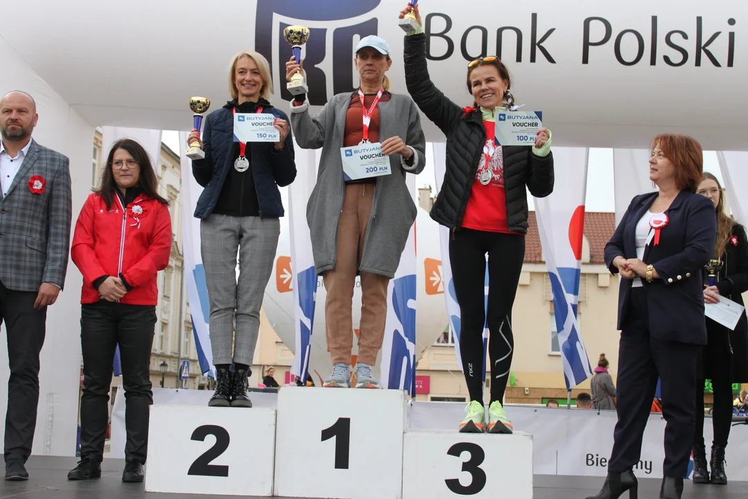 10. PKO Bieg Niepodległości. Wszyscy zwycięzcy na podium