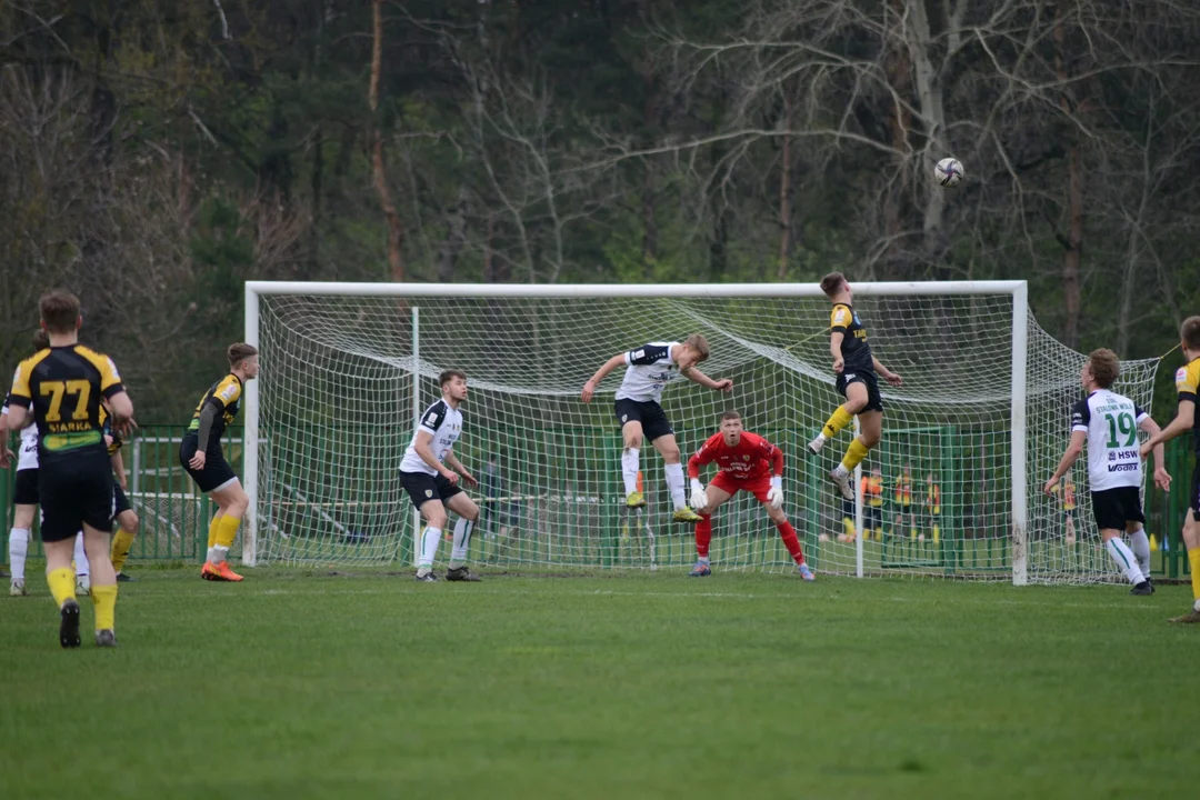 Klasa okręgowa, Stalowa Wola: Siarka II Tarnobrzeg - Stal II Stalowa Wola 1:2