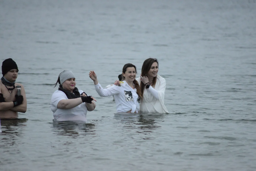 "Jezioro Aniołów" w lutym. Zobaczcie zdjęcia z plaży Jeziora Tarnobrzeskiego