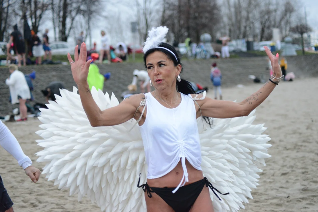 "Jezioro Aniołów" w lutym. Zobaczcie zdjęcia z plaży Jeziora Tarnobrzeskiego