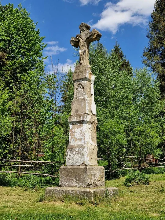 Krzyż przydrożny w Krainie Lipeckiej