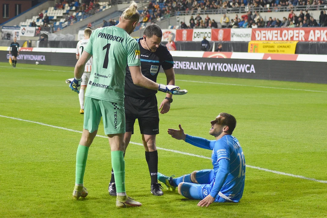 Mecz derbowy. Fortuna 1. Liga: Resovia Rzeszów - Stal Rzeszów