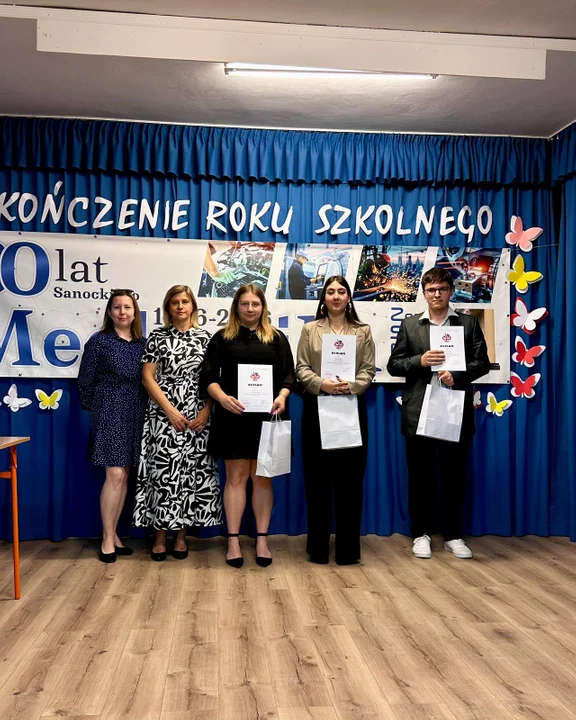 Uroczystość zakończenia roku szkolnego w ZS nr 2 w Sanoku