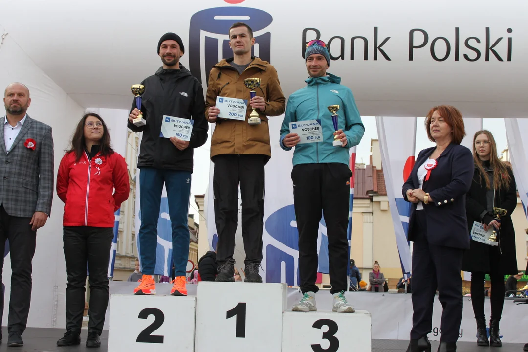 10. PKO Bieg Niepodległości. Wszyscy zwycięzcy na podium