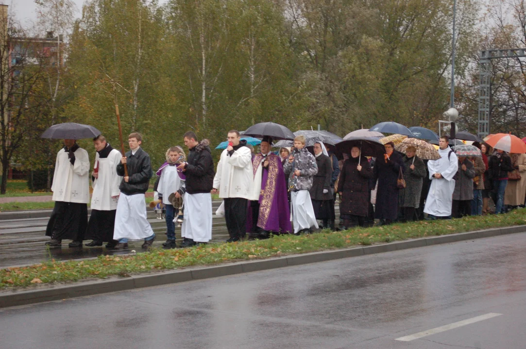 Wszystkich Świętych na archiwalnych zdjęciach