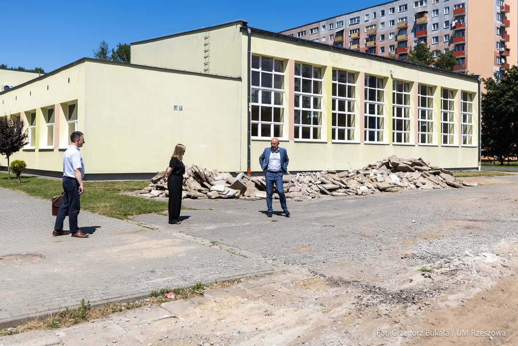Budowa zielonych boisk w Rzeszowie
