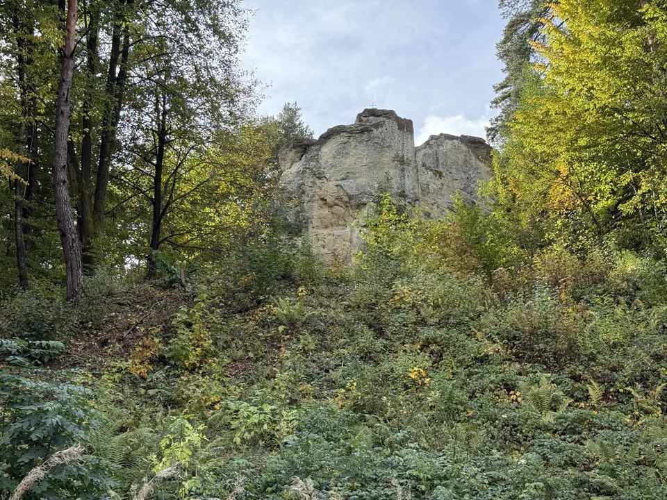 Kamień Leski w miejscowości Glinne
