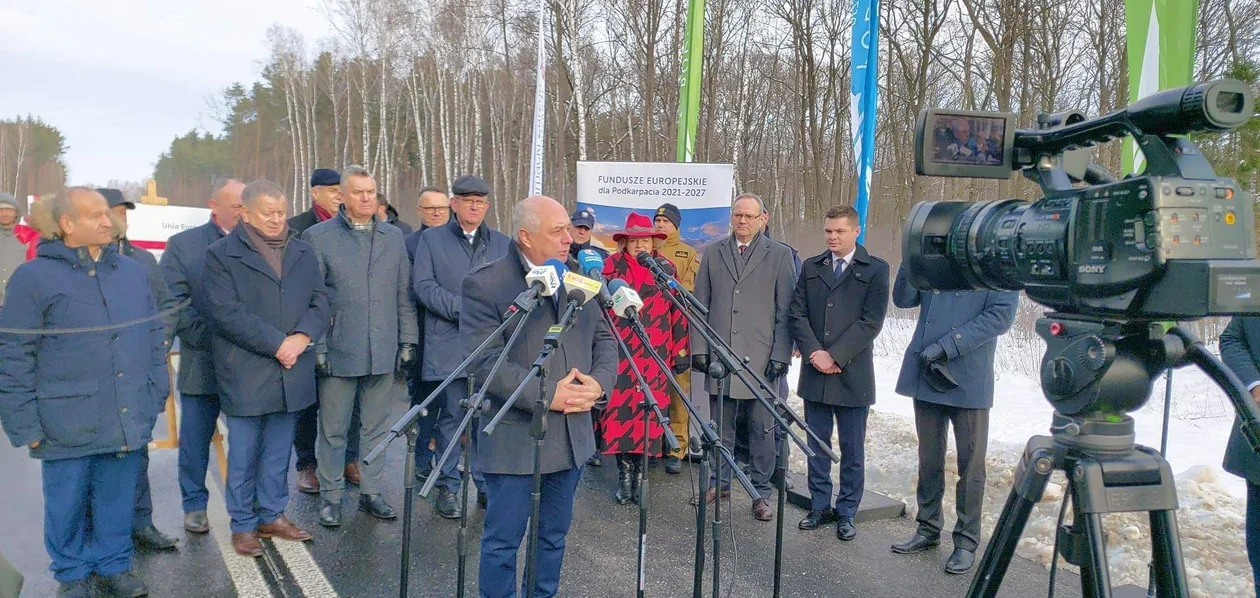 Uroczyste poświęcenie i oddanie do użytku nowego odcinka drogi wojewódzkiej nr 984