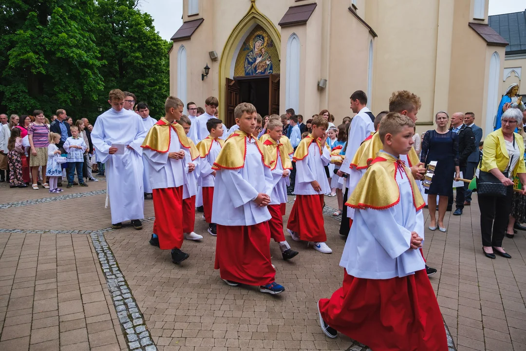 „ Eucharystia jest źródłem i szczytem całego chrześcijańskiego życia”- Boże Ciało w parafii Przecław [ZDJĘCIA] - Zdjęcie główne