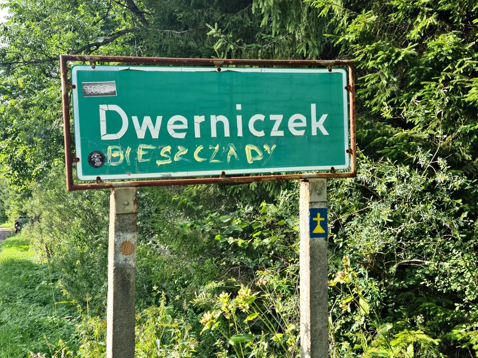 Wiszący most w Dwerniczku