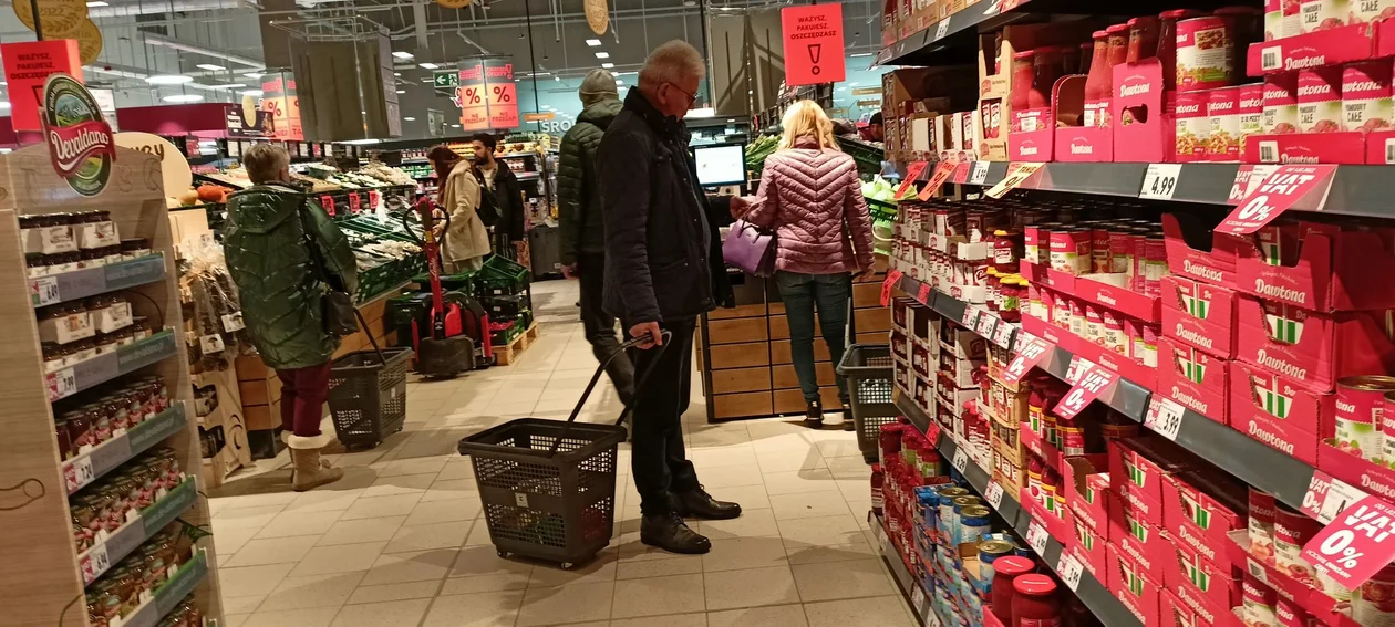 Kaufland na alei Rejtana pół tygodnia po otwarciu