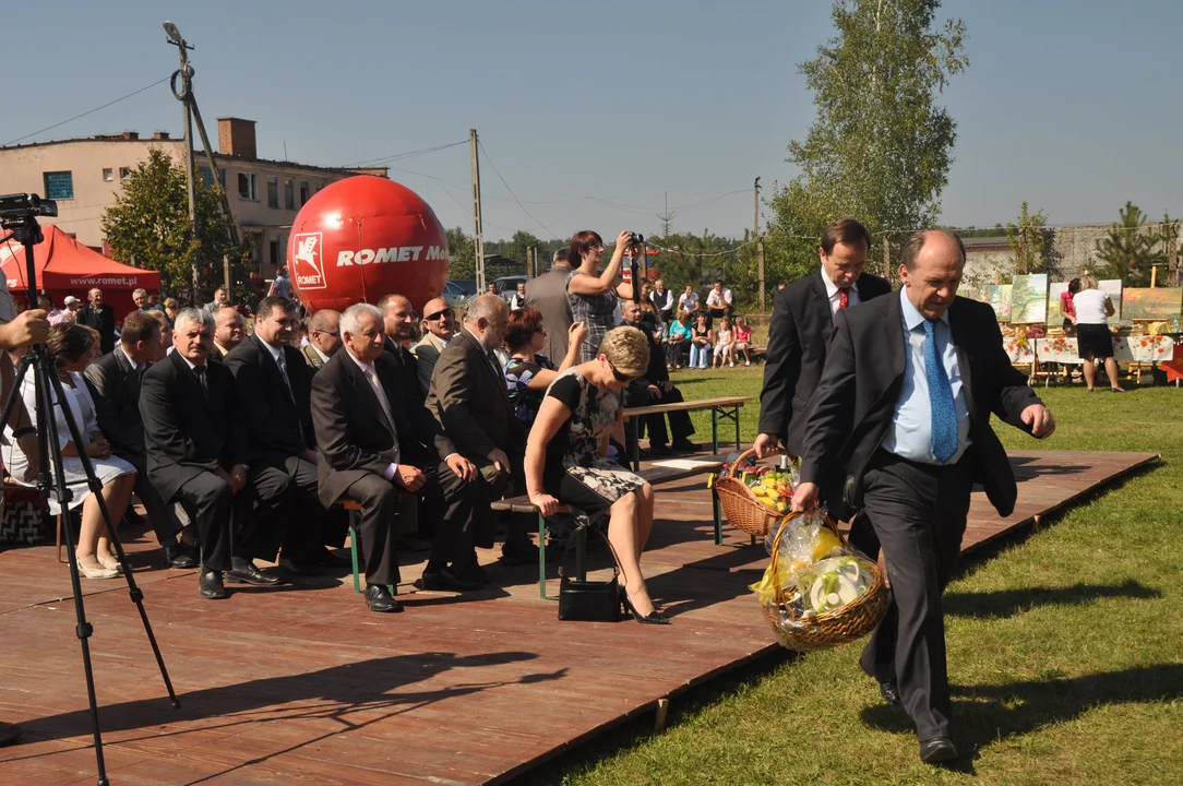 Tak było na dożynkach w Majdanie Królewskim 11 lat temu.